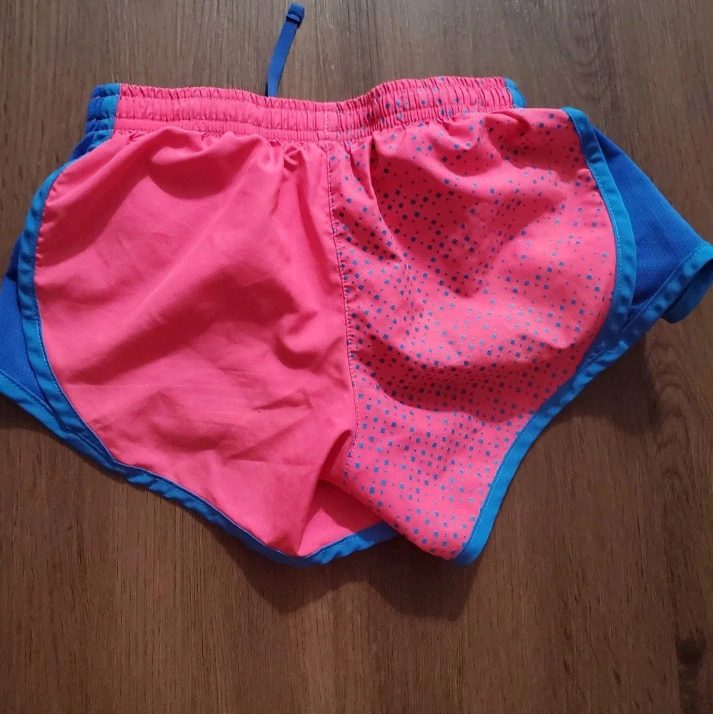 Nike DRI-FIT Short for girl 6/8 year's